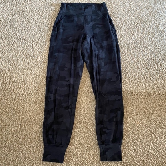 Lululemon Align Jogger 28’ Heritage 365 Camo Deep Coal Size 4 - Picture 3 of 6